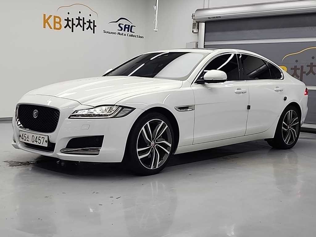 재규어 XF XF(X260) 2.0D 포트폴리오 이미지 2