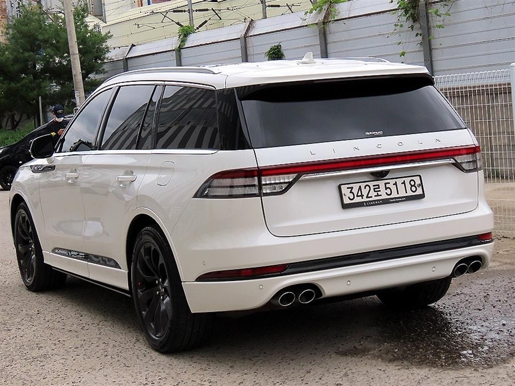 링컨 에비에이터 에비에이터 2세대 3.0 PHEV GT AWD 이미지 3