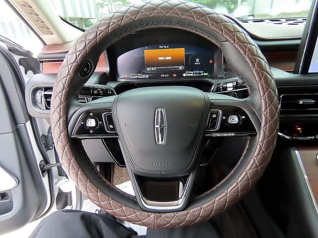 링컨 에비에이터 에비에이터 2세대 3.0 PHEV GT AWD 이미지 8