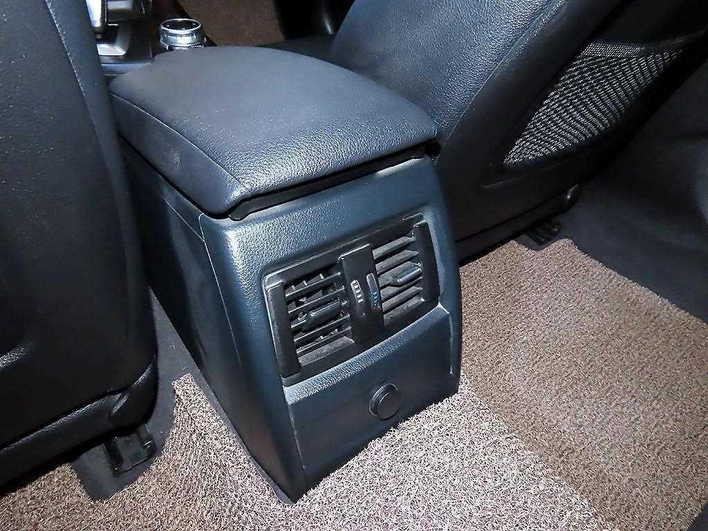 BMW 그란투리스모 3시리즈 GT (F34) GT 320D 이미지 15