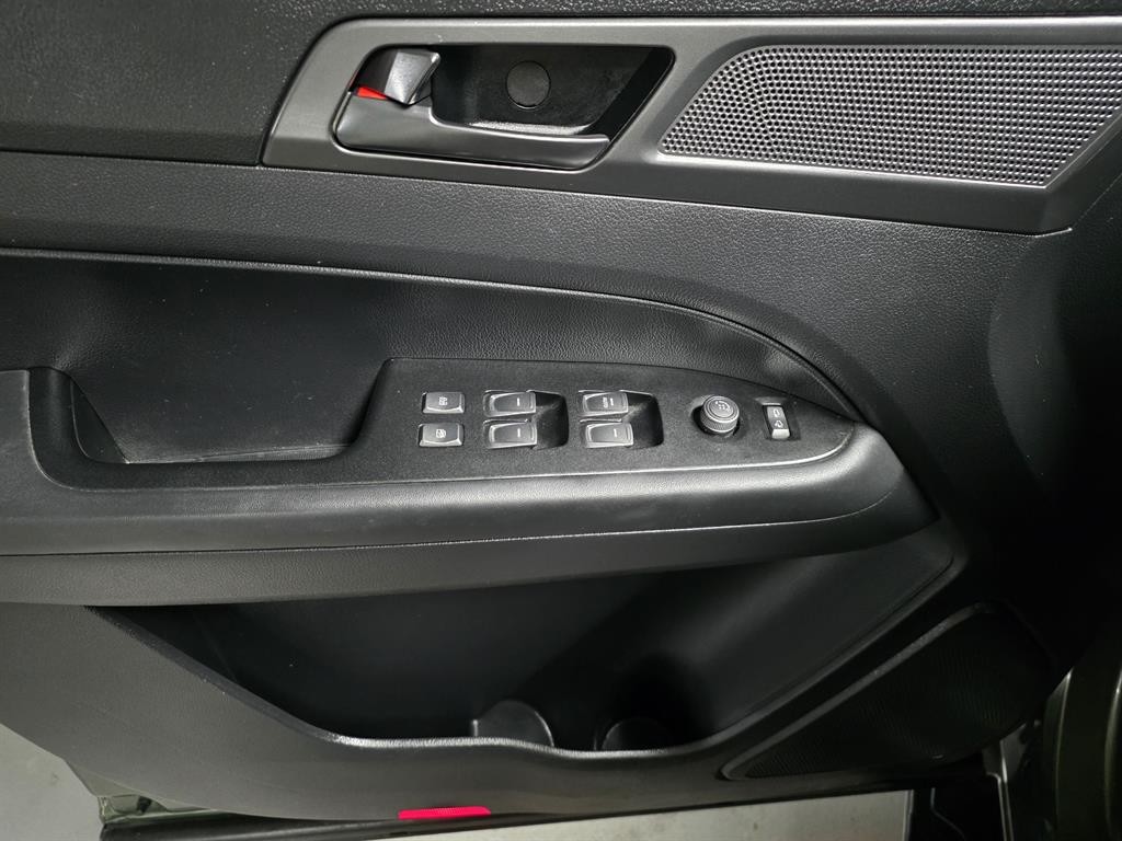 KG모빌리티(쌍용) 렉스턴 더 뉴 렉스턴 스포츠 칸 디젤 2.2 4WD 프레스티지 이미지 10