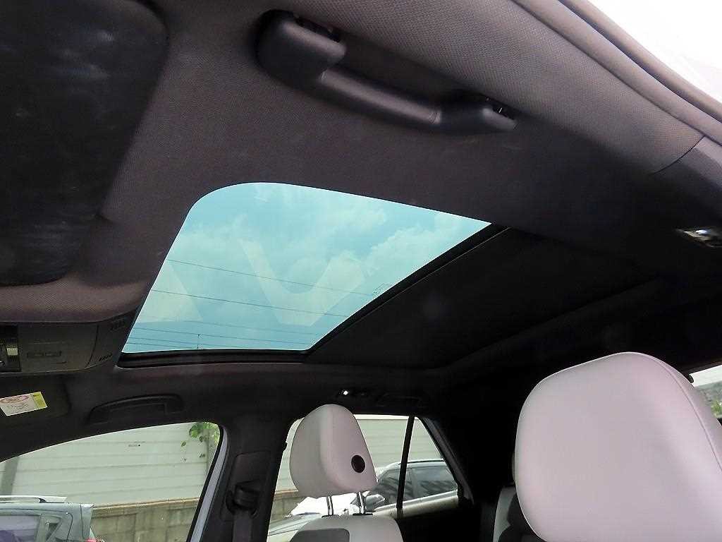 폭스바겐 티록 2.0 TDI 프레스티지 이미지 16