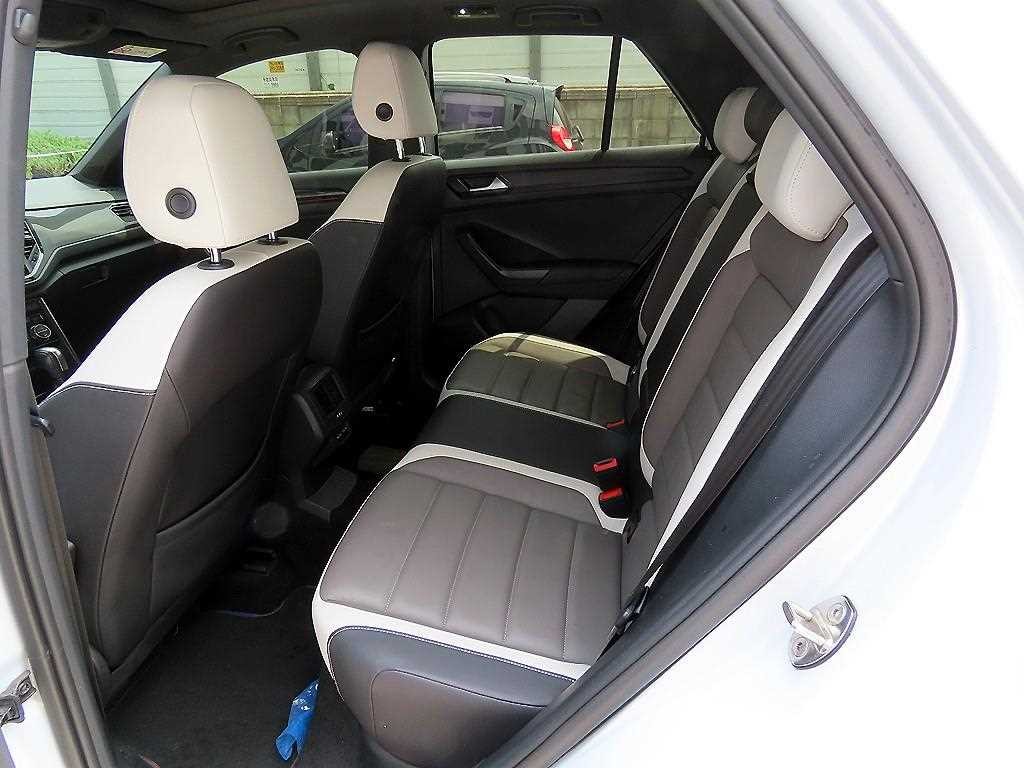 폭스바겐 티록 2.0 TDI 프레스티지 이미지 6