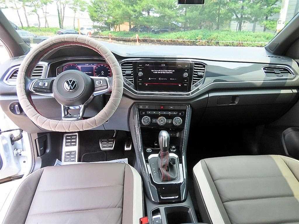 폭스바겐 티록 2.0 TDI 프레스티지 이미지 7