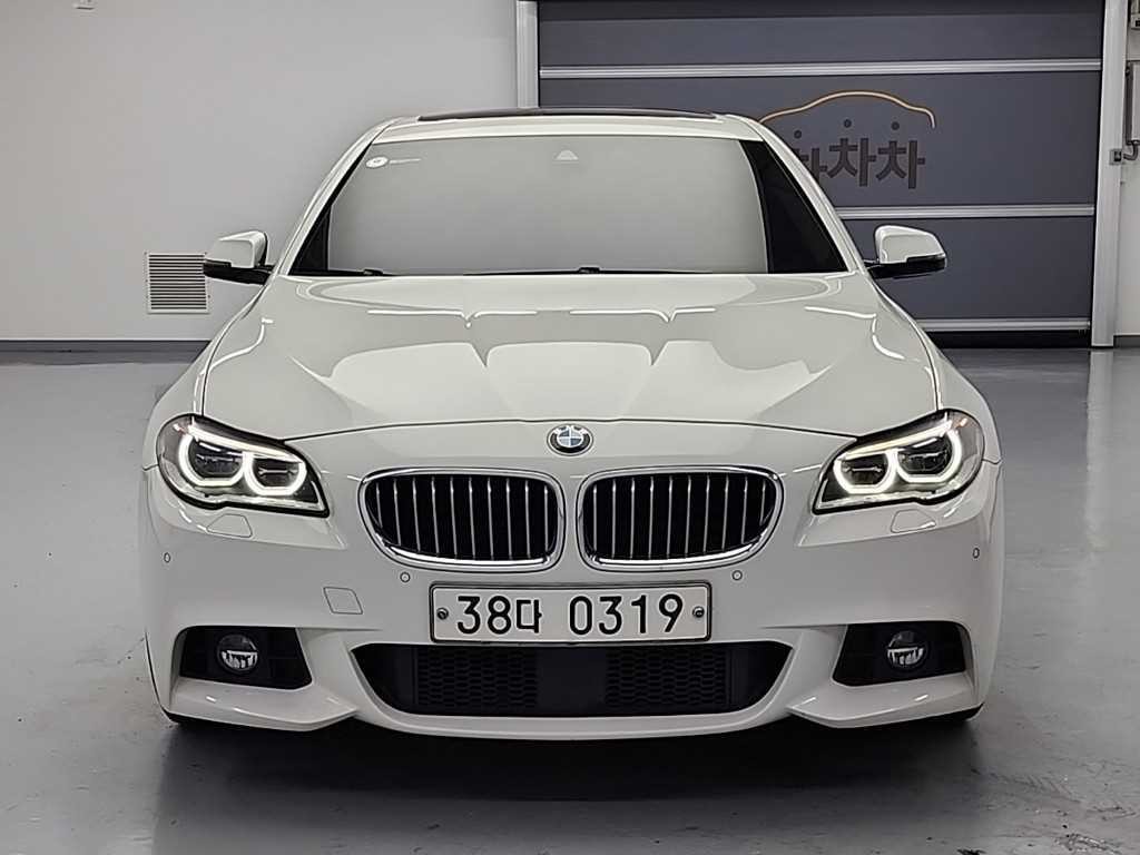 BMW 5시리즈 5시리즈 (F10) 520d M 에어로다이나믹 이미지 2