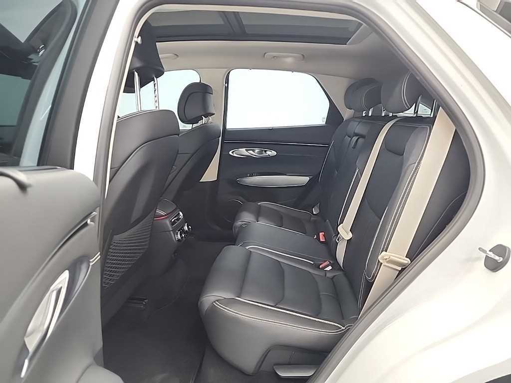 제네시스 GV70 일렉트리파이드 GV70 e-AWD 이미지 12