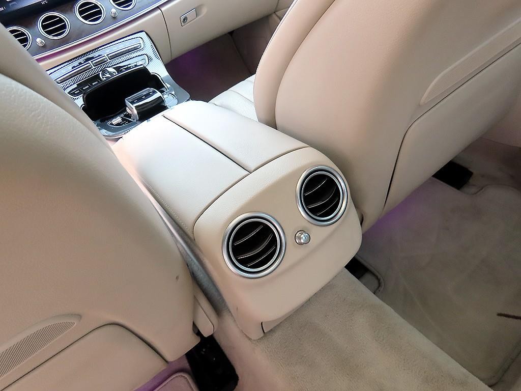 벤츠 E 클래스 E-클래스 W213 E300 익스클루시브 이미지 15