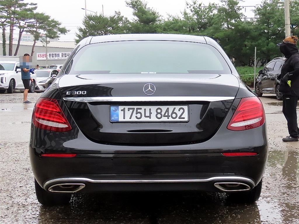 벤츠 E 클래스 E-클래스 W213 E300 익스클루시브 이미지 4