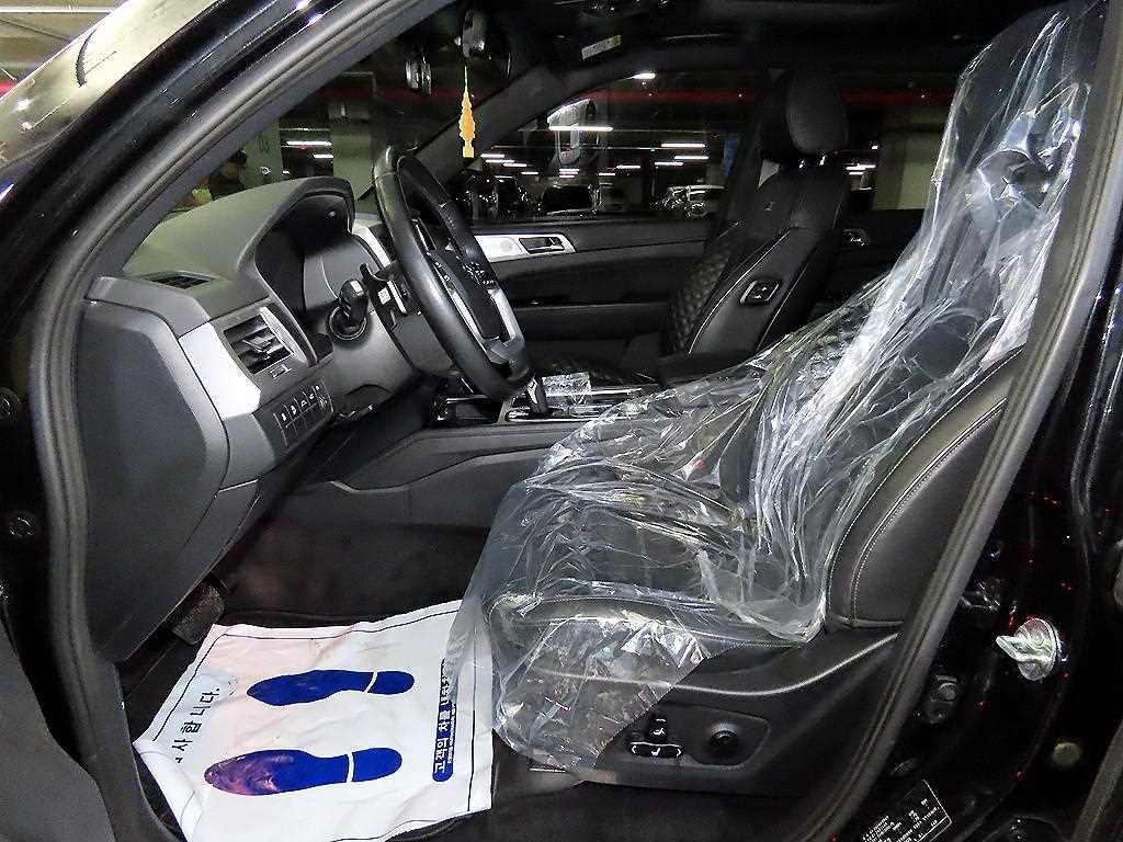 KG모빌리티(쌍용) 렉스턴 올 뉴 렉스턴 (Y450) 디젤 2.2 4WD 더 블랙 이미지 6
