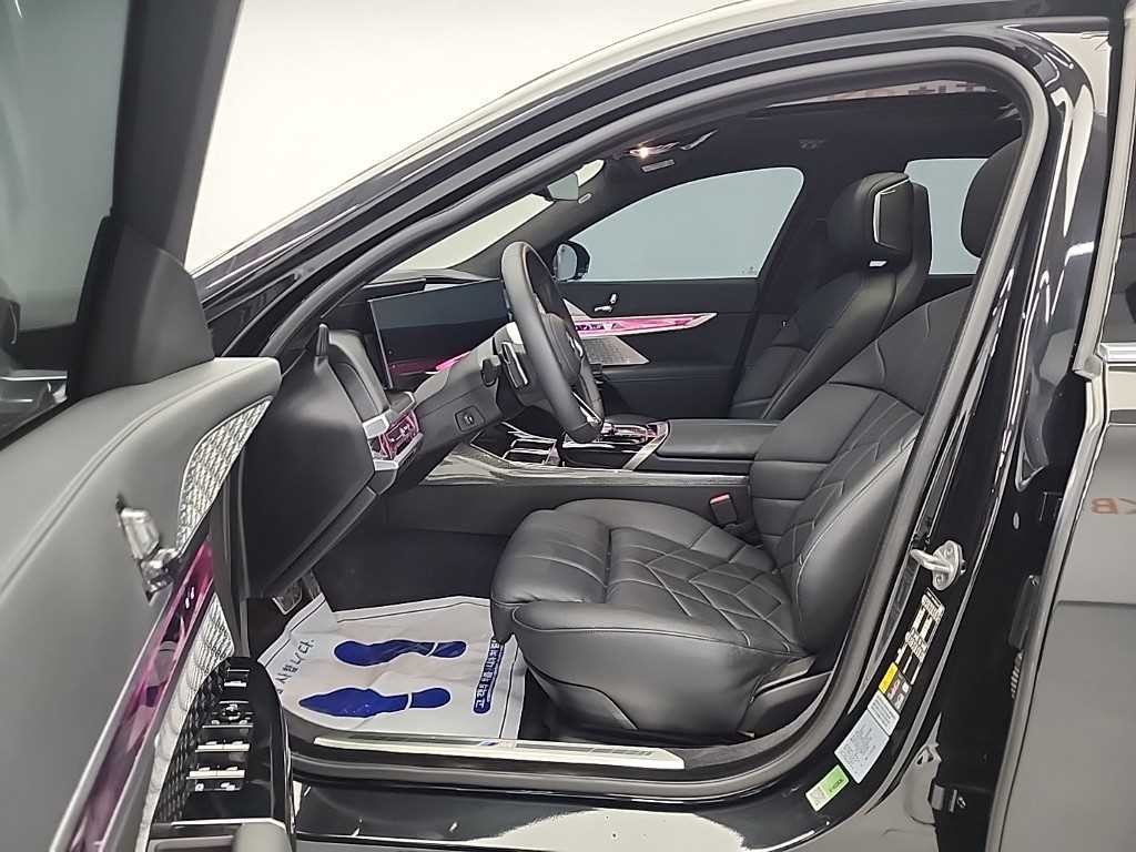 BMW i7 BMW i7 xDrive 60 M 스포츠 이그제큐티브 팩 이미지 11