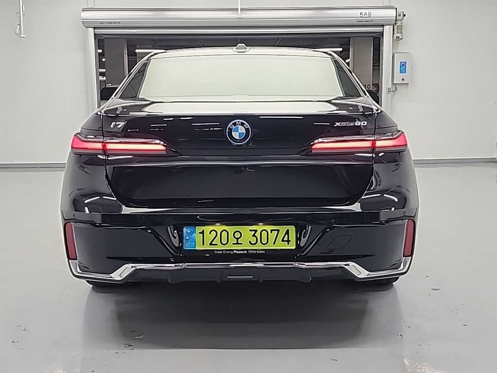 BMW i7 BMW i7 xDrive 60 M 스포츠 이그제큐티브 팩 이미지 2