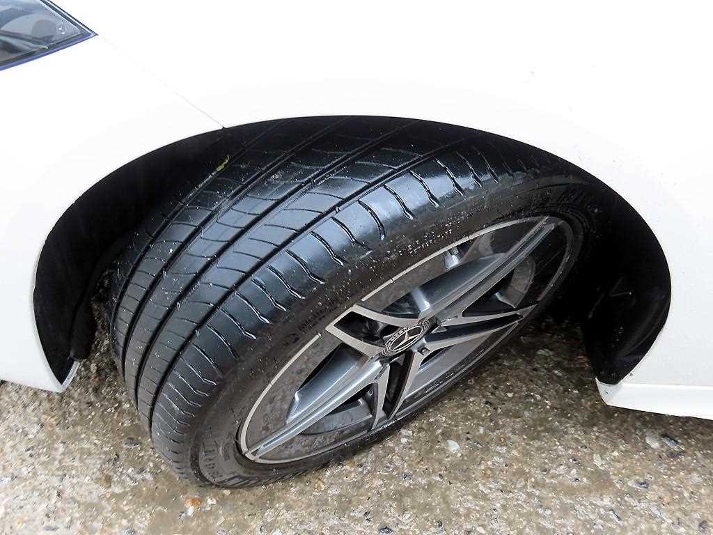 벤츠 C 클래스 C클래스 W206 C200 AMG 라인 이미지 20