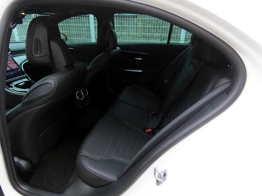 벤츠 C 클래스 C클래스 W206 C200 AMG 라인 이미지 7