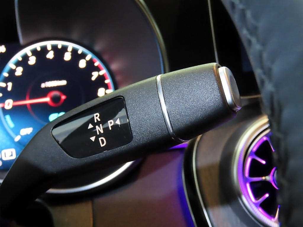 벤츠 GLC 클래스 GLC클래스 X253 GLC 300 e 4MATIC 쿠페 이미지 12