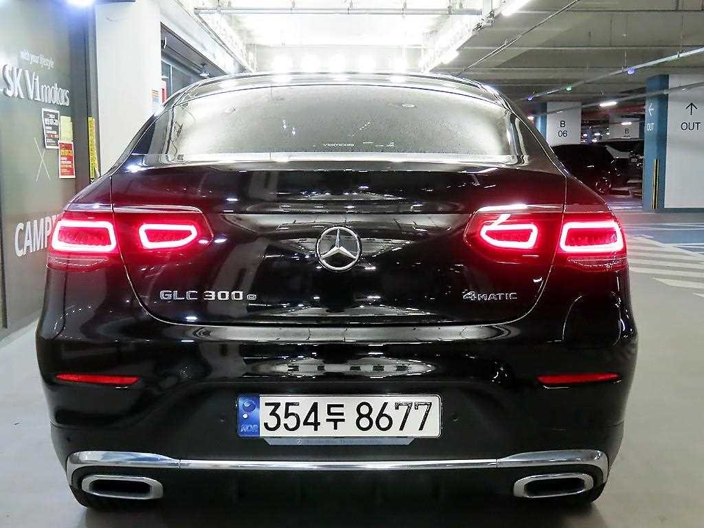 벤츠 GLC 클래스 GLC클래스 X253 GLC 300 e 4MATIC 쿠페 이미지 5