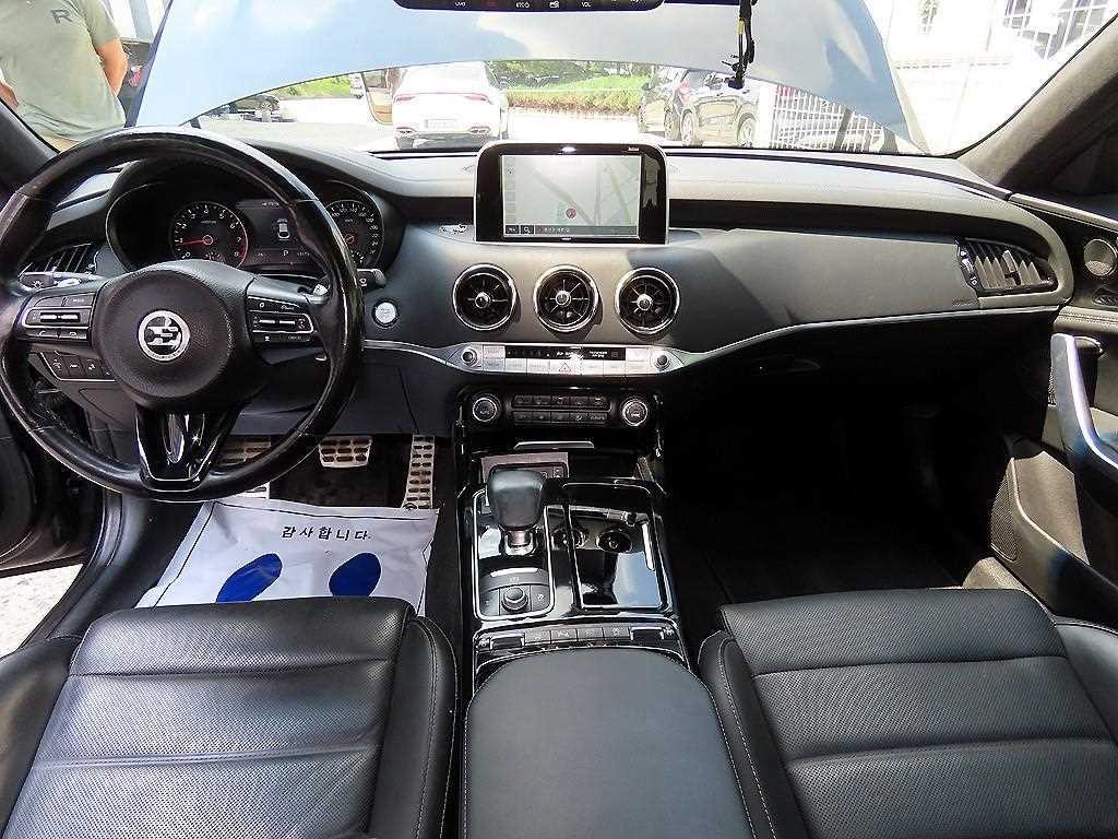 기아 스팅어 가솔린 2.0 터보 AWD 플래티넘 이미지 7