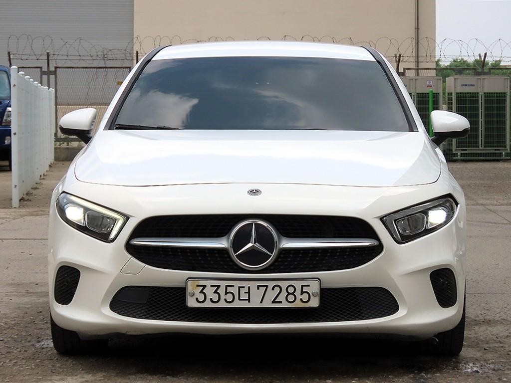 벤츠 A 클래스 A클래스 W177 A250 4MATIC 세단 이미지 1