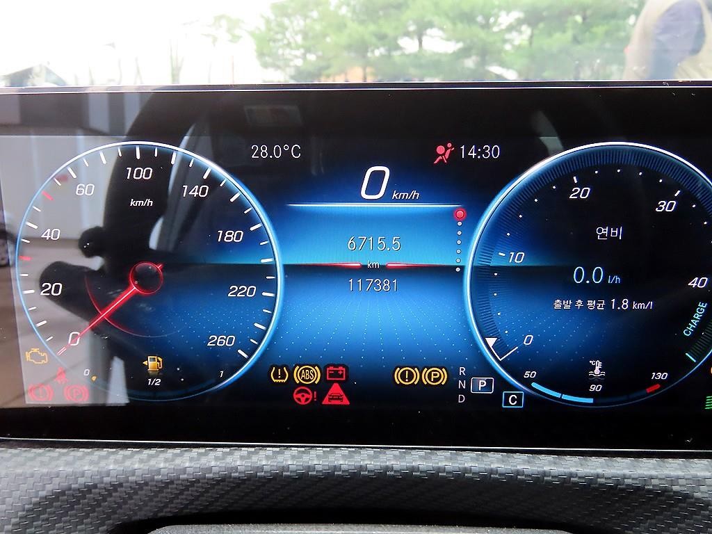 벤츠 A 클래스 A클래스 W177 A250 4MATIC 세단 이미지 9