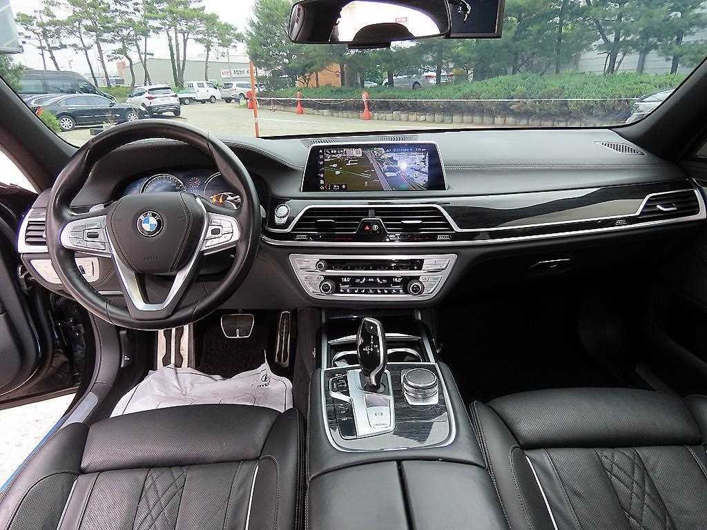 BMW 7시리즈 7시리즈 (G11) 730Ld xDrive M 스포츠 이미지 7