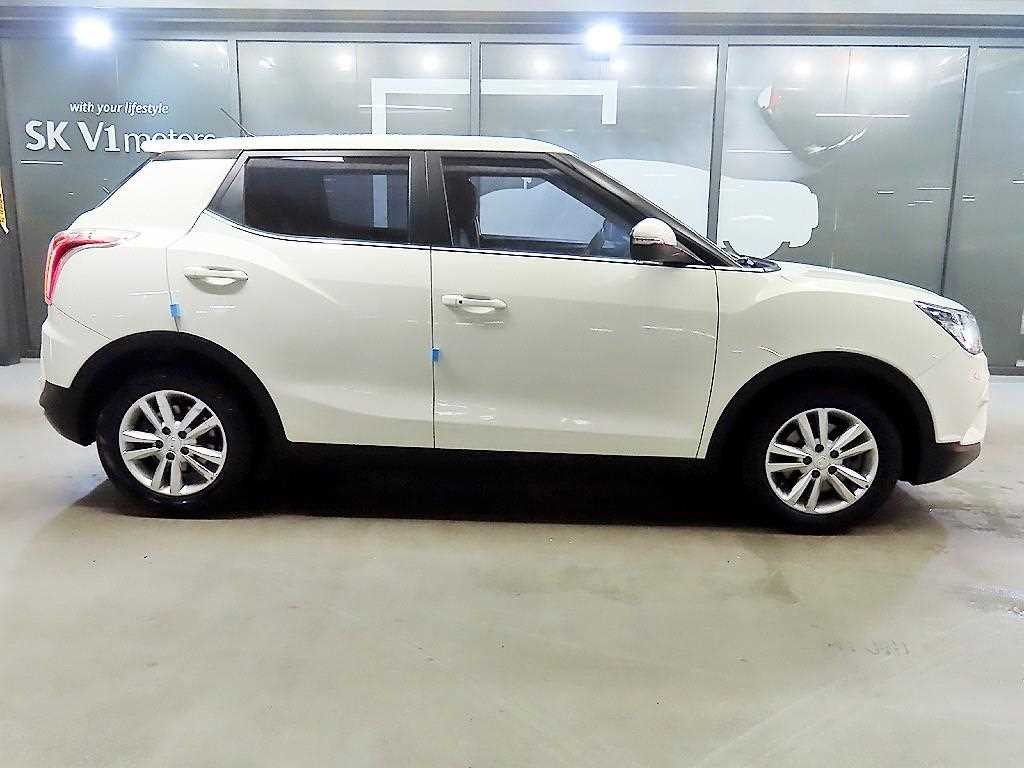KG모빌리티(쌍용) 티볼리 가솔린 2WD 1.6 VX 이미지 3