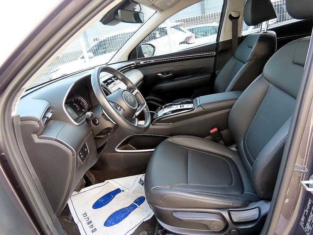 현대 투싼 투싼 (NX4) 디젤 2.0 2WD 프리미엄 이미지 5