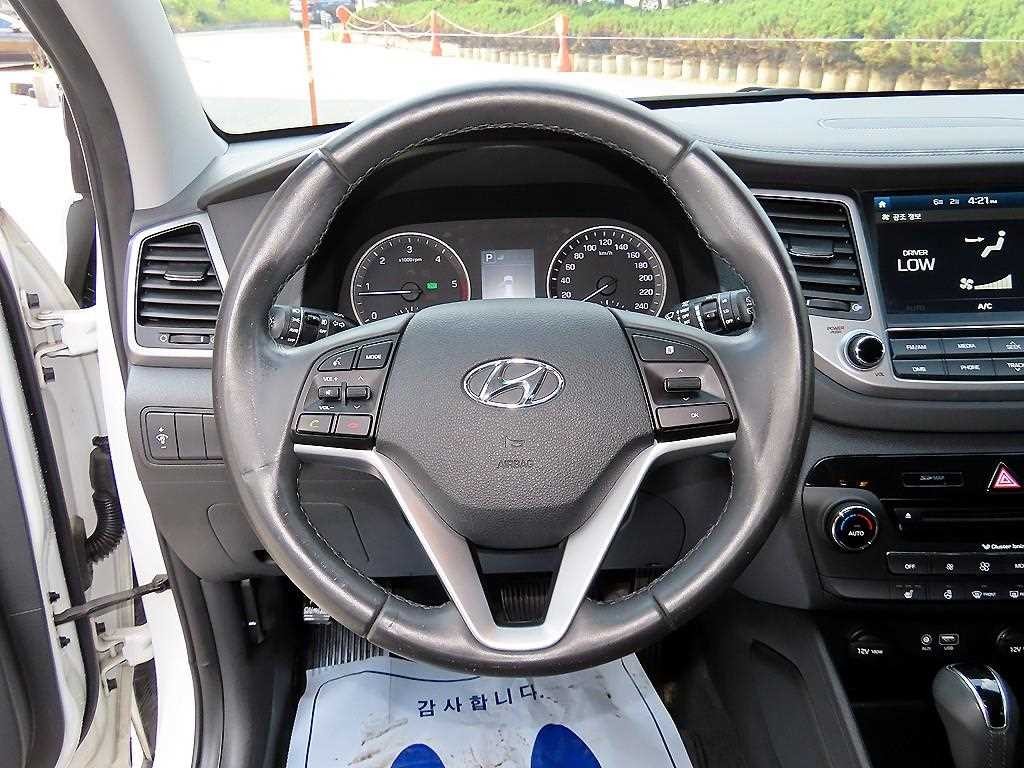 현대 투싼 올뉴투싼 디젤 1.7 2WD 모던 이미지 8
