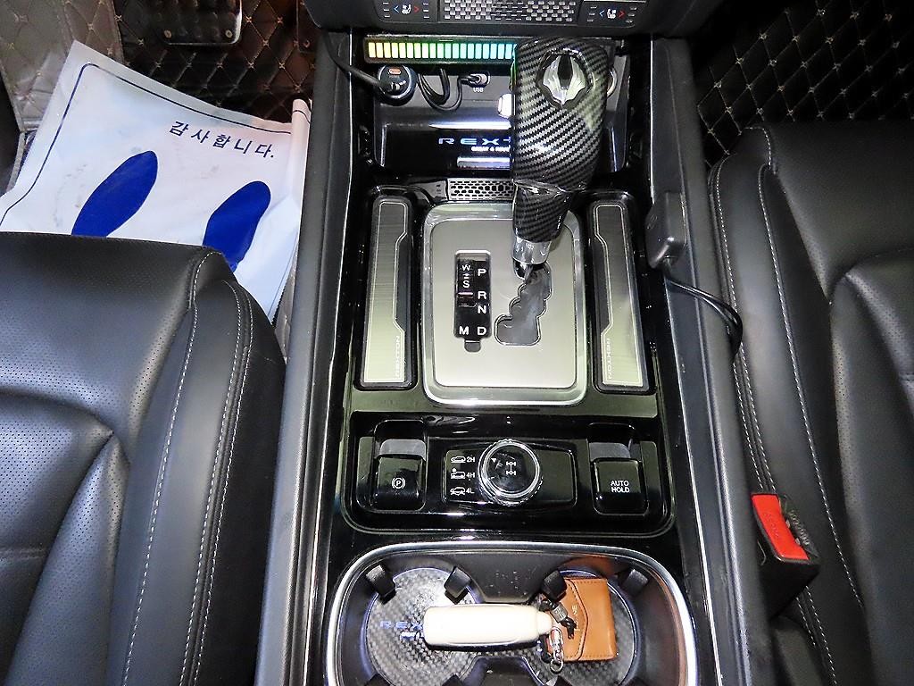 KG모빌리티(쌍용) 렉스턴 G4렉스턴 디젤 2.2 4WD 럭셔리 이미지 12