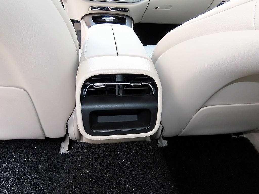 벤츠 E 클래스 E-클래스 W214 E300 4MATIC 익스클루시브 이미지 16