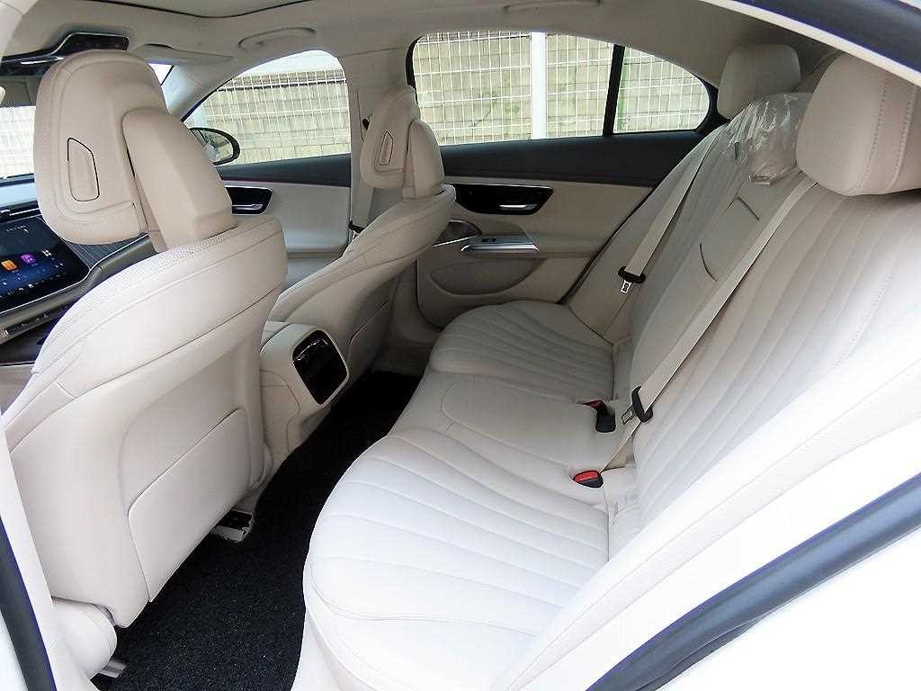 벤츠 E 클래스 E-클래스 W214 E300 4MATIC 익스클루시브 이미지 6