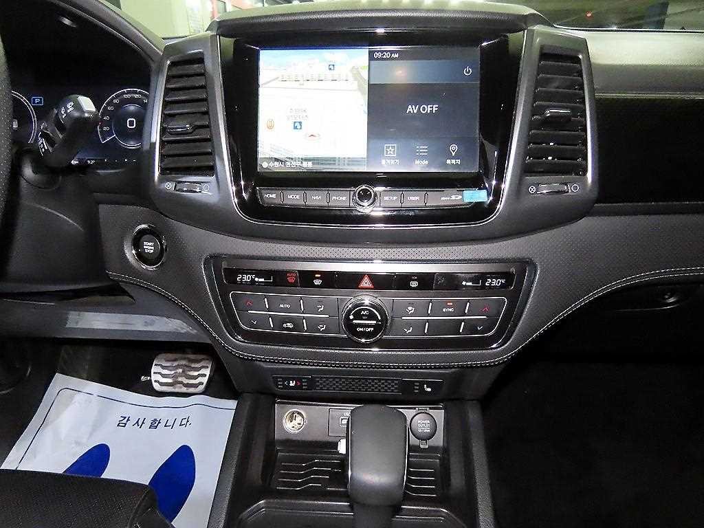 KG모빌리티(쌍용) 렉스턴 더 뉴 렉스턴 스포츠 디젤 2.2 4WD 프레스티지 이미지 11