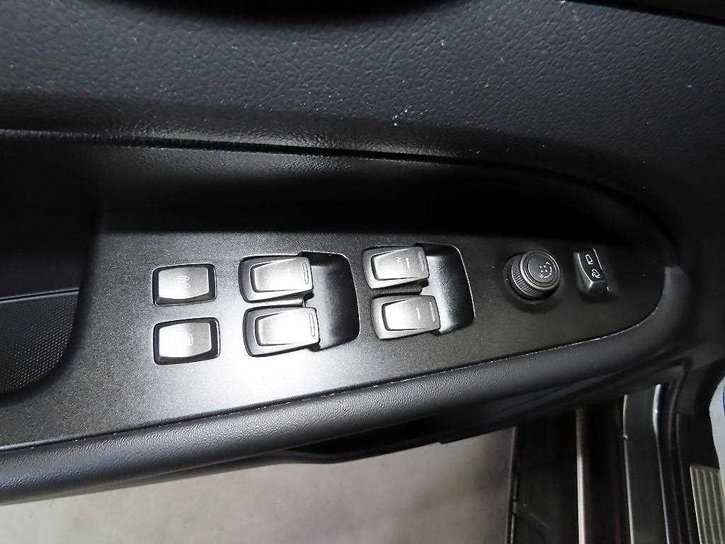 KG모빌리티(쌍용) 렉스턴 더 뉴 렉스턴 스포츠 디젤 2.2 4WD 프레스티지 이미지 13