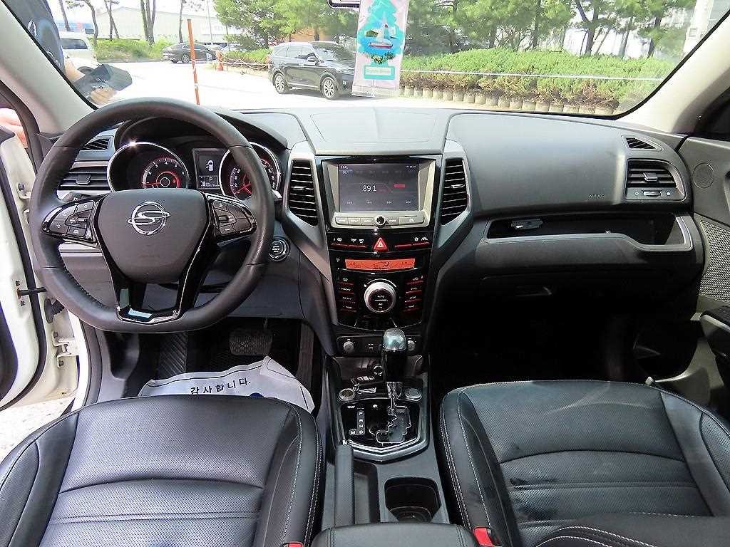 KG모빌리티(쌍용) 티볼리 가솔린 2WD 1.6 LX 이미지 7