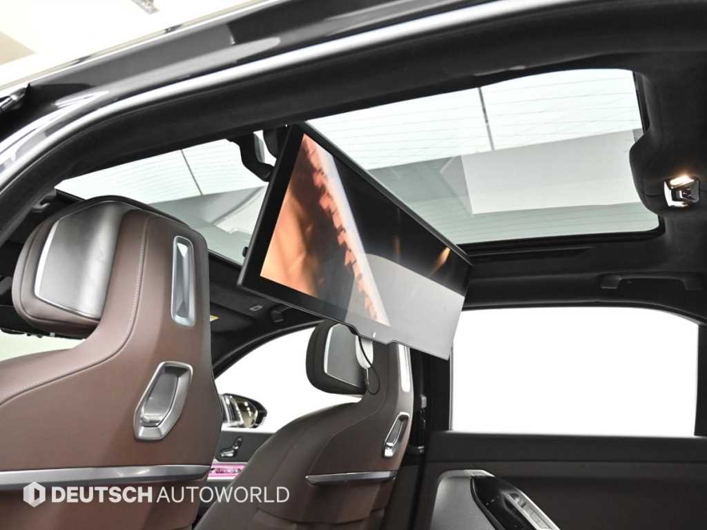 BMW 7시리즈 7시리즈 (G70) 740i sDrive M 스포츠 이미지 18