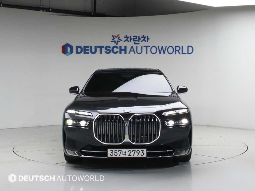 BMW 7시리즈 7시리즈 (G70) 740i sDrive M 스포츠 이미지 3