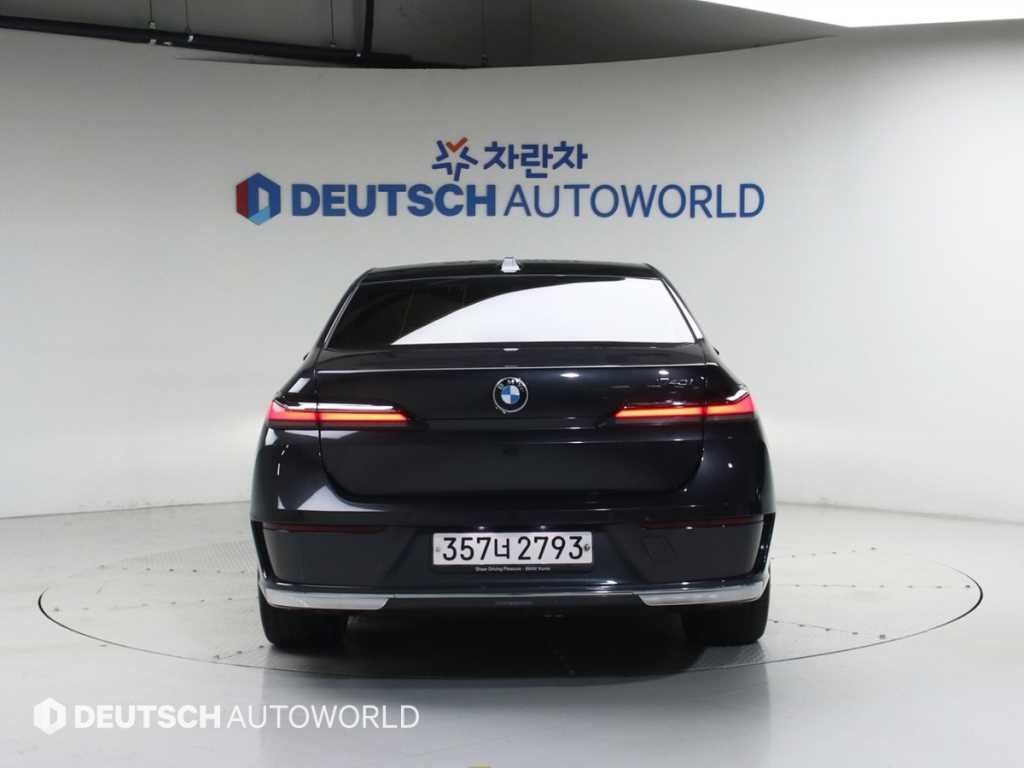 BMW 7시리즈 7시리즈 (G70) 740i sDrive M 스포츠 이미지 4
