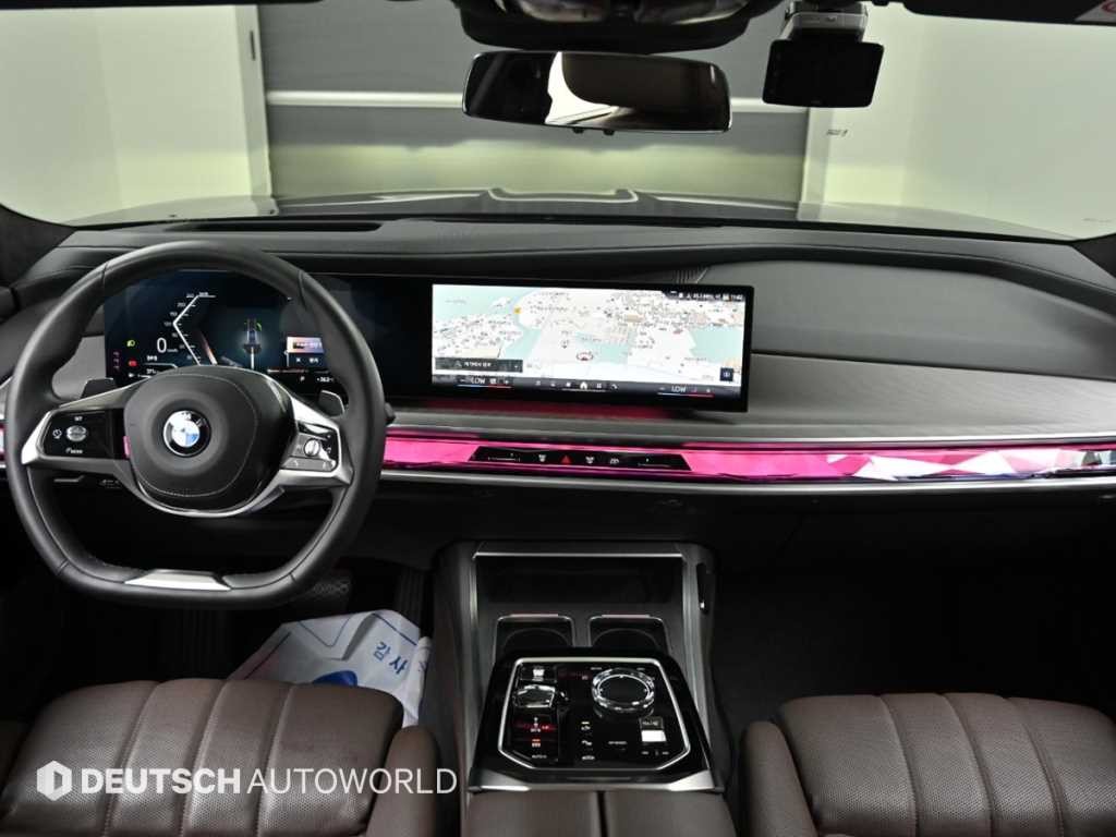 BMW 7시리즈 7시리즈 (G70) 740i sDrive M 스포츠 이미지 7