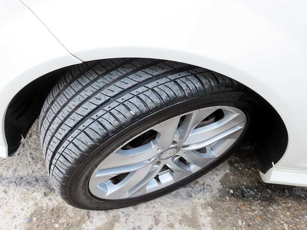벤츠 C 클래스 C클래스 W204 C200 CGI 아방가르드 이미지 20