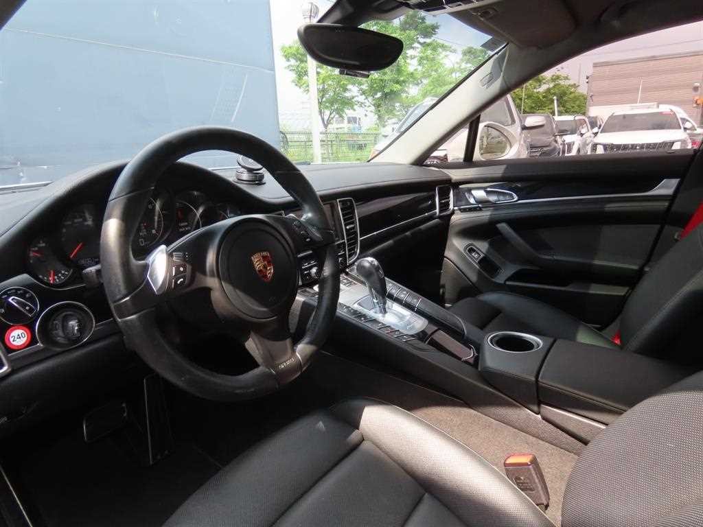 포르쉐 파나메라 3.6 AWD 이미지 16