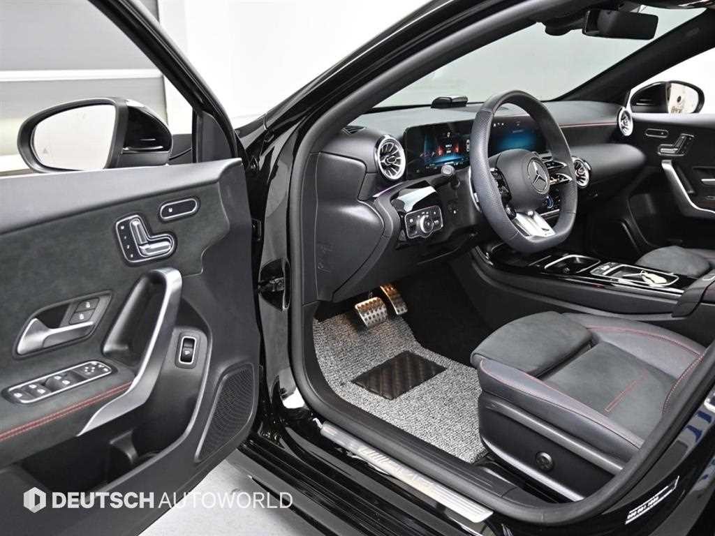 벤츠 A 클래스 A클래스 W177 AMG A35 4MATIC 세단 이미지 11