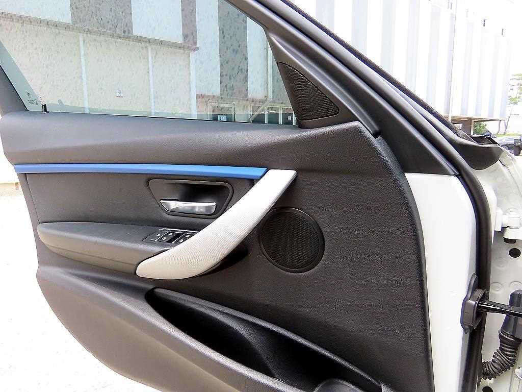 BMW 3시리즈 3시리즈 (F30) 320i 럭셔리 이미지 12
