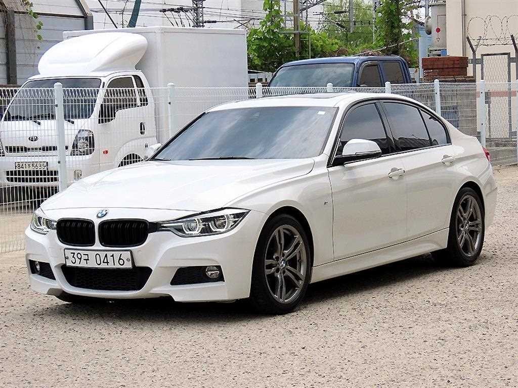 BMW 3시리즈 3시리즈 (F30) 320i 럭셔리 이미지 2