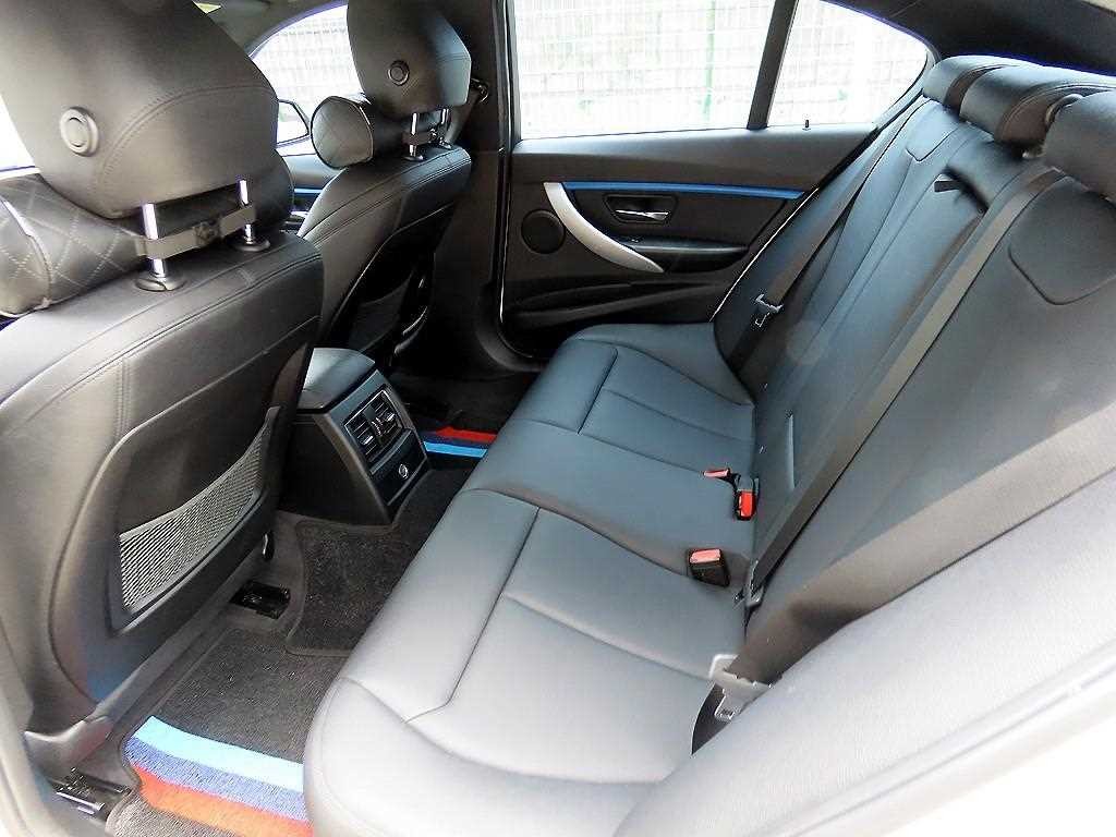 BMW 3시리즈 3시리즈 (F30) 320i 럭셔리 이미지 6