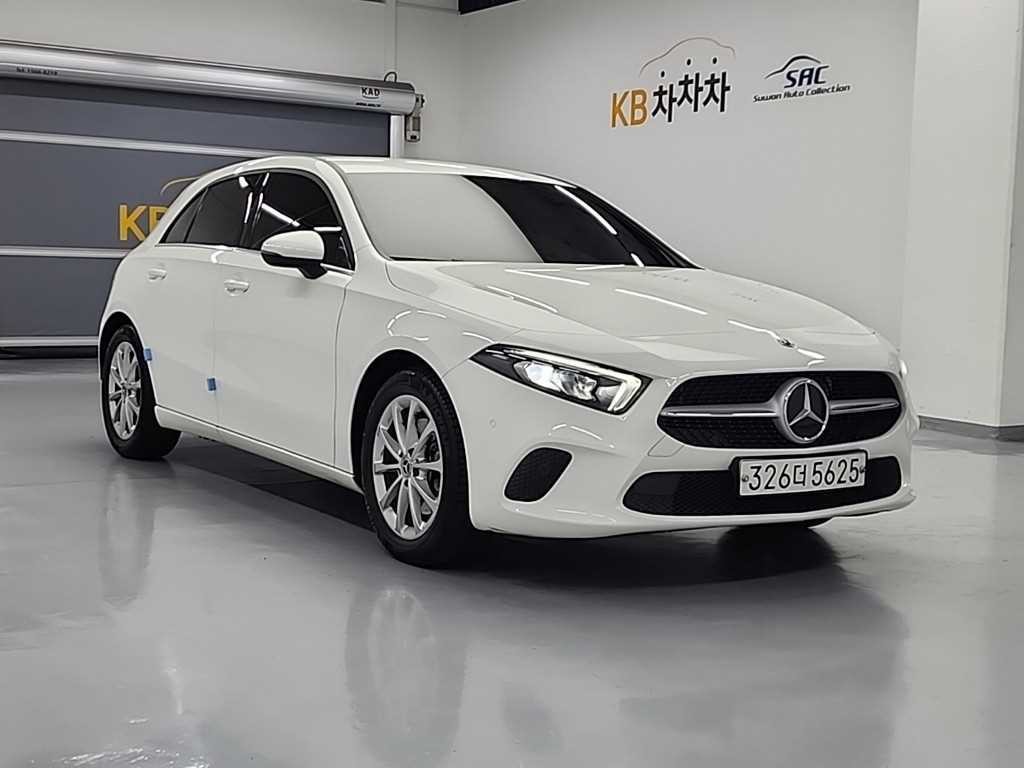 벤츠 A 클래스 A클래스 W177 A220 해치백 이미지 4