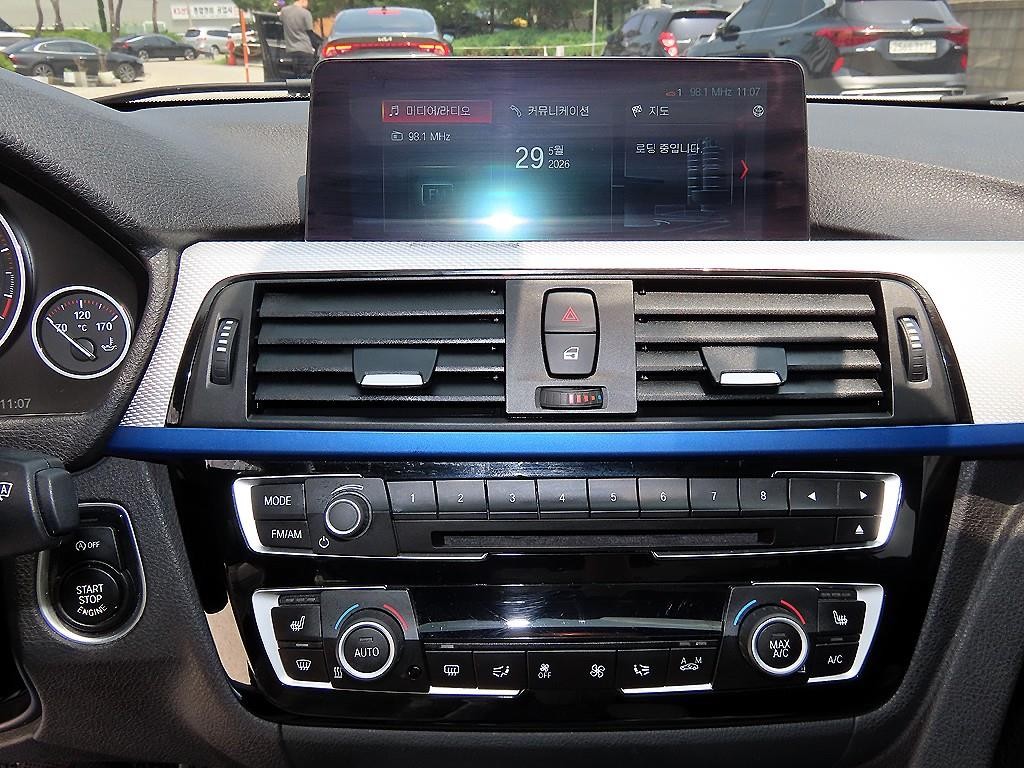 BMW 3시리즈 3시리즈 (F30) 320i M 스포츠 이미지 13
