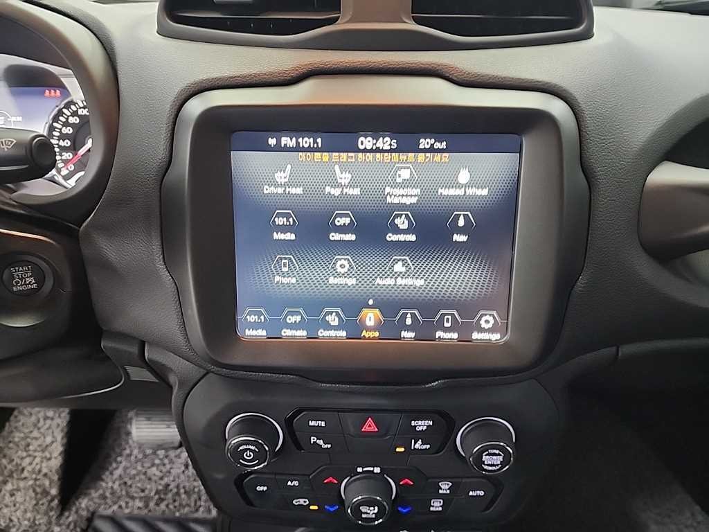 지프 레니게이드 2.0 디젤 리미티드 하이 AWD 이미지 10