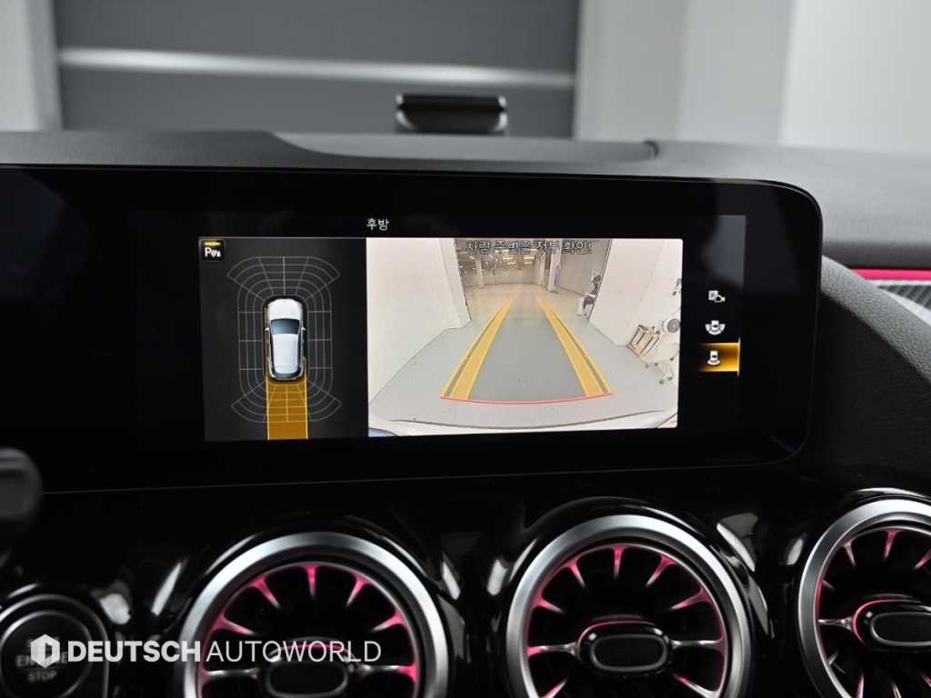 벤츠 GLA 클래스 GLA클래스 H247 GLA45 AMG 4MATIC + 이미지 15