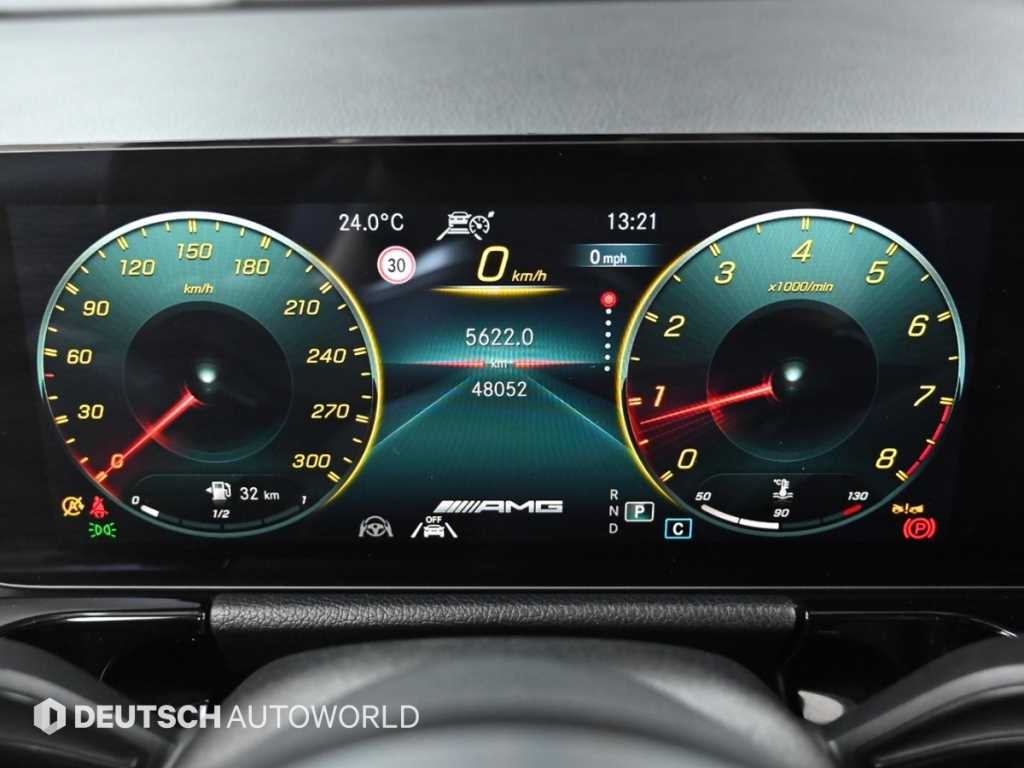 벤츠 GLA 클래스 GLA클래스 H247 GLA45 AMG 4MATIC + 이미지 8