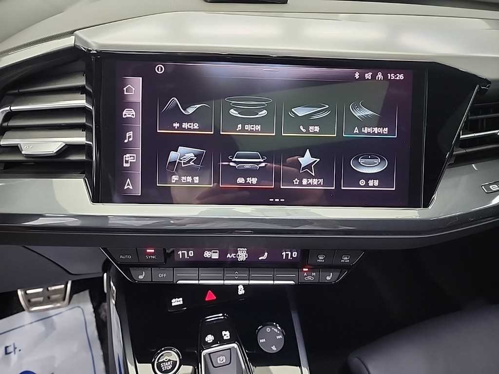 아우디 Q4 Q4 e-트론 40 스포트백 프리미엄 이미지 10