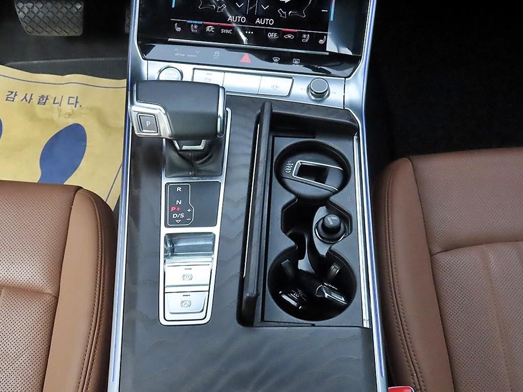 아우디 A6 A6 (C8) 40 TDI 콰트로 프리미엄 이미지 10
