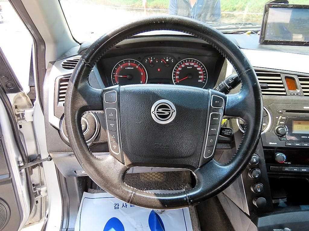 KG모빌리티(쌍용) 코란도 코란도스포츠 디젤 4WD CX7 패션 이미지 8